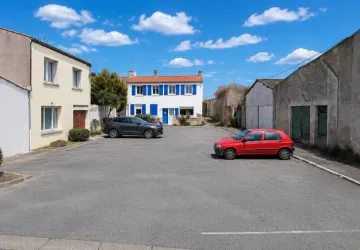 Parking Place du Centre_Saint-Georges-d'Oléron